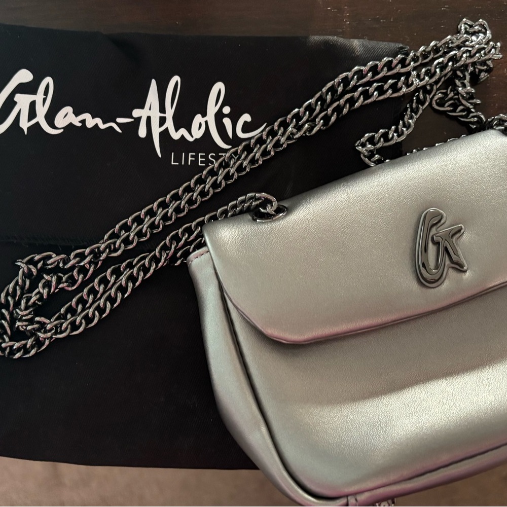 Glam-Aholic Metallic Silver Chain Crossbody Bag